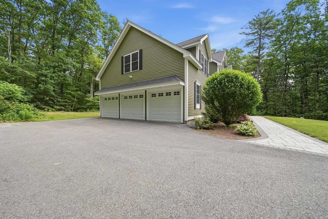 24 Piper Lane, Pelham, NH 03076