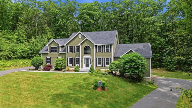 24 Piper Lane, Pelham, NH 03076