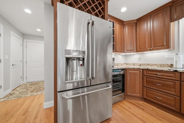 24 Piper Lane, Pelham, NH 03076