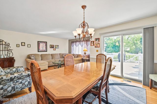 20 Jay Court, Hazlet, NJ 07730