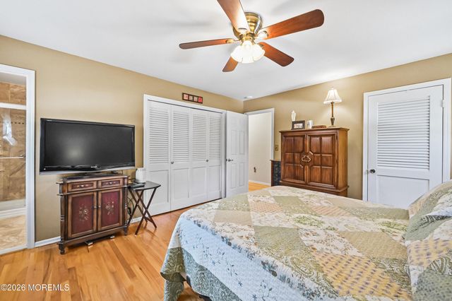 20 Jay Court, Hazlet, NJ 07730