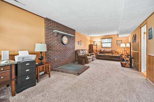 20 Jay Court, Hazlet, NJ 07730