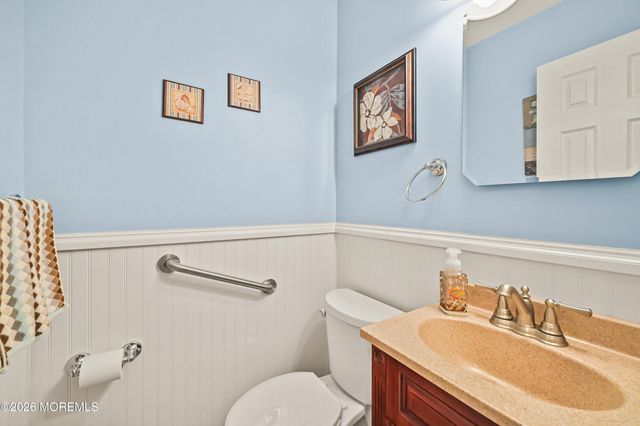 20 Jay Court, Hazlet, NJ 07730