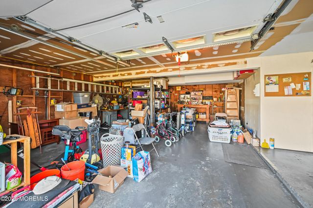 20 Jay Court, Hazlet, NJ 07730