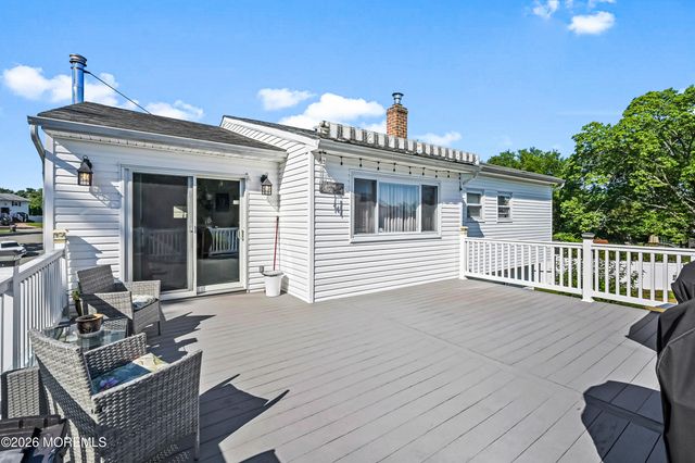 20 Jay Court, Hazlet, NJ 07730