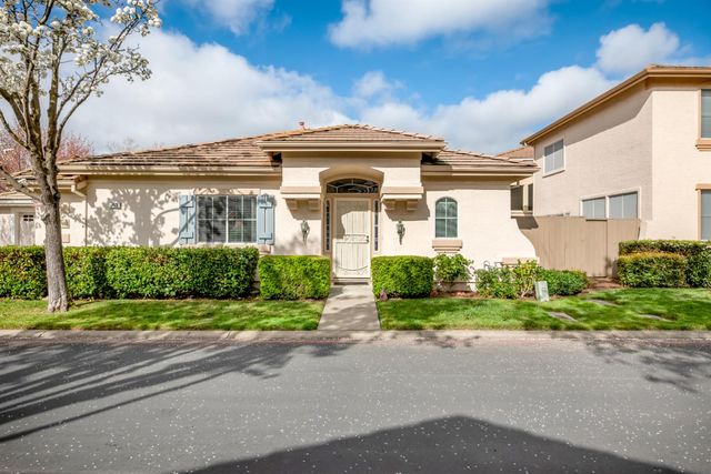 753 Rodmartin Ct, Folsom, CA 95630