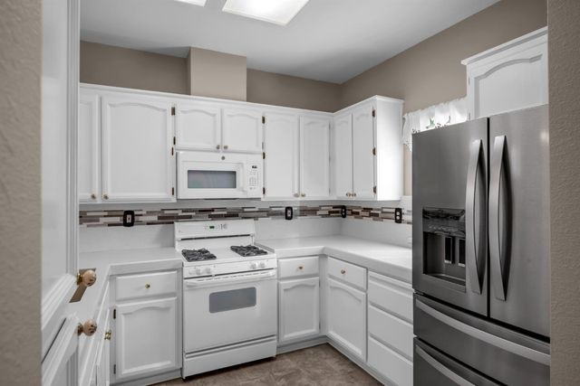 753 Rodmartin Ct, Folsom, CA 95630