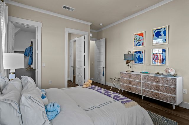 4770 N Luxe Lane 222B, Denton, TX 76207