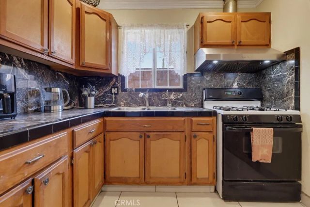 12027 168th, Artesia, CA 90701