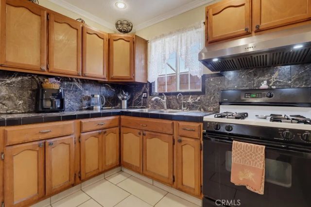 12027 168th, Artesia, CA 90701