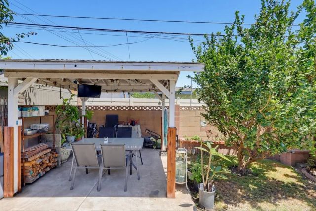 12027 168th, Artesia, CA 90701