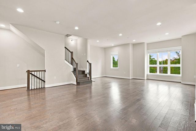 1820 POTOMAC AVE, Alexandria, VA 22301