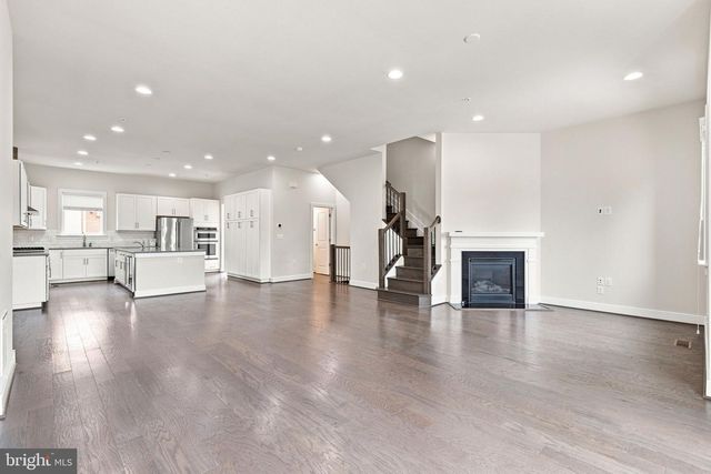 1820 POTOMAC AVE, Alexandria, VA 22301