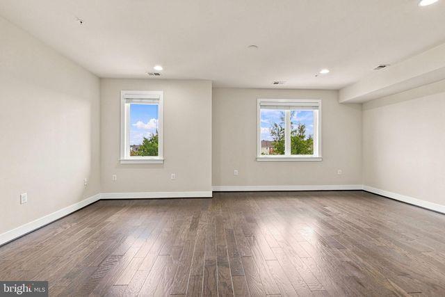 1820 POTOMAC AVE, Alexandria, VA 22301