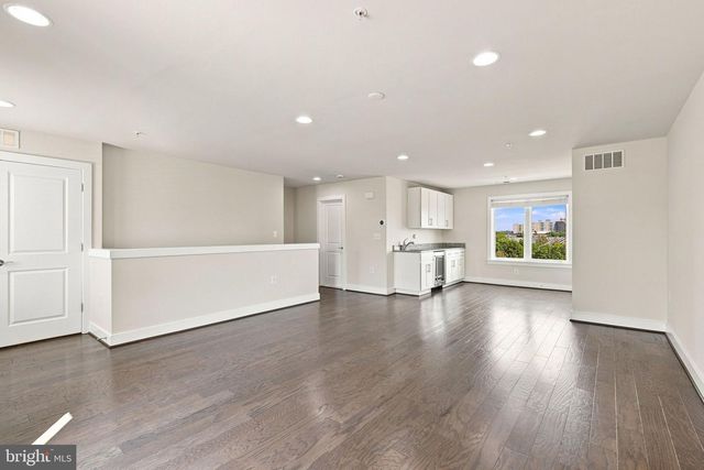 1820 POTOMAC AVE, Alexandria, VA 22301