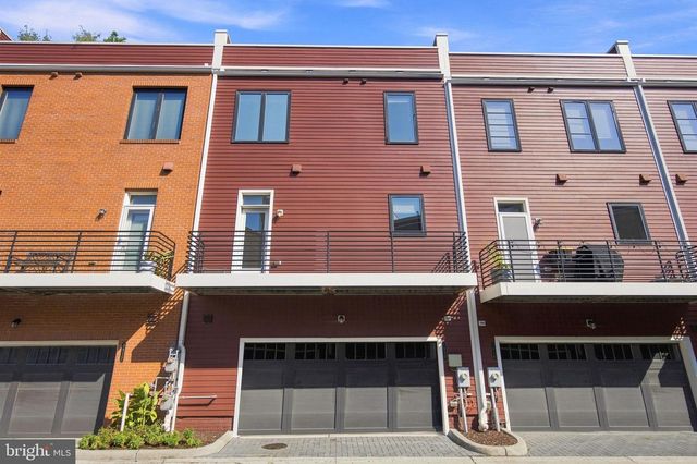 1820 POTOMAC AVE, Alexandria, VA 22301
