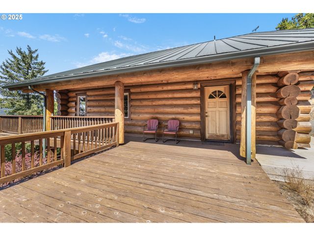 89112 Skyhigh Dr, Springfield, OR 97477