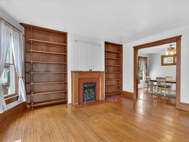 14 N Harlem Avenue, Freeport, IL 61032