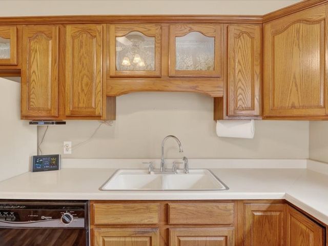 14 N Harlem Avenue, Freeport, IL 61032