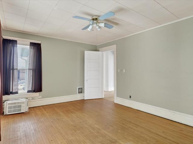 14 N Harlem Avenue, Freeport, IL 61032