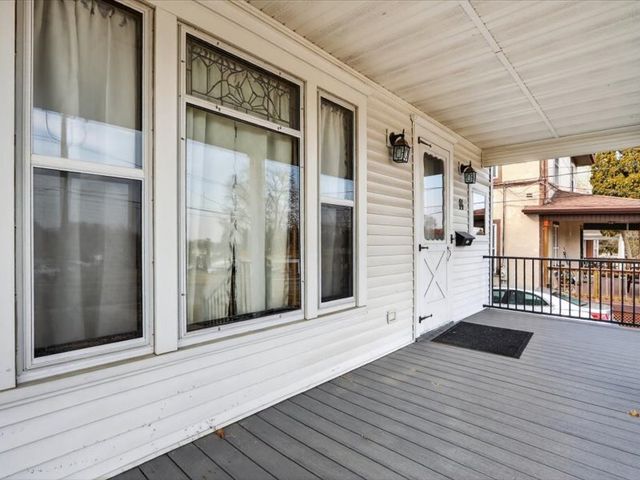 14 N Harlem Avenue, Freeport, IL 61032