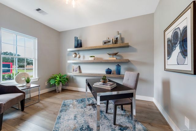 420 IVY RD, Seguin, TX 78155