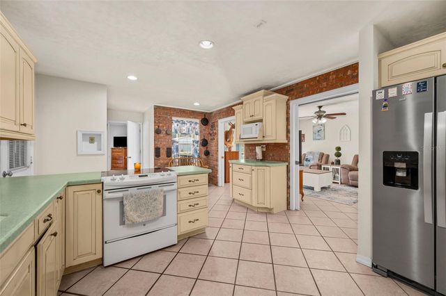 6459 SE COUNTY ROAD 337, Newberry, FL 32669