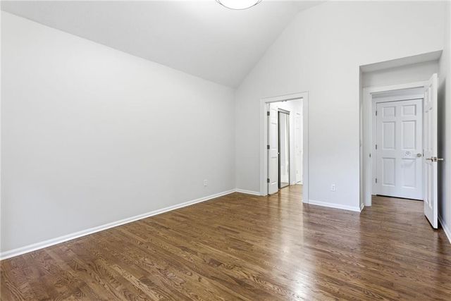5204 W 112TH Street, Leawood, KS 66211