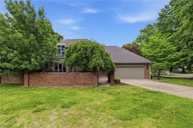 5204 W 112TH Street, Leawood, KS 66211