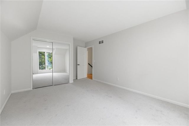 5204 W 112TH Street, Leawood, KS 66211