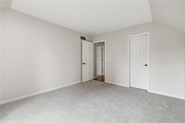 5204 W 112TH Street, Leawood, KS 66211