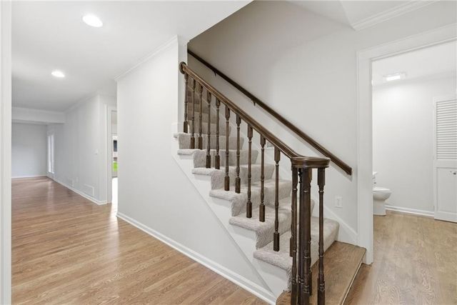 5204 W 112TH Street, Leawood, KS 66211
