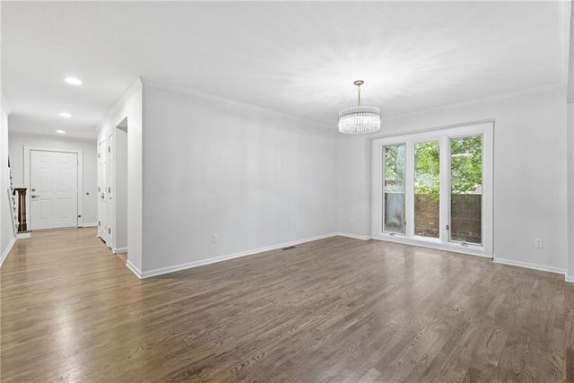 5204 W 112TH Street, Leawood, KS 66211