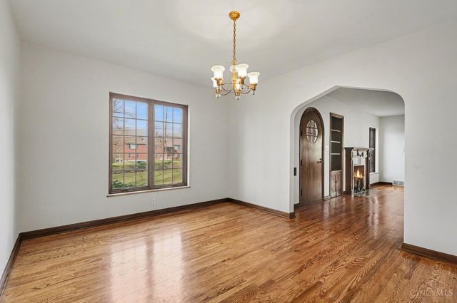 2800 Grand Avenue, Middletown, OH 45044