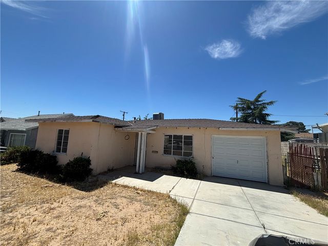 16753 Joshua Street, Victorville, CA 92395