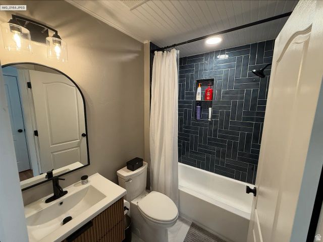 164 W BARRY LINKS WAY, South Salt Lake, UT 84115