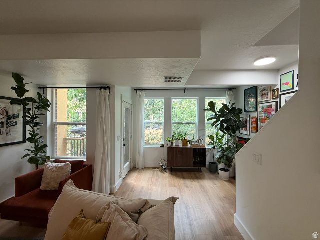 164 W BARRY LINKS WAY, South Salt Lake, UT 84115