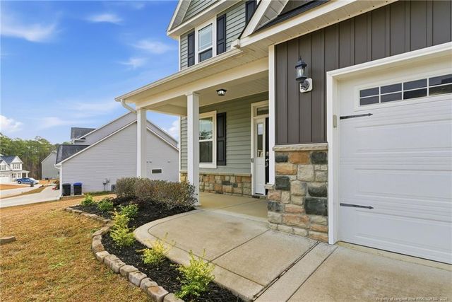 588 Angel Oak Drive, Bunnlevel, NC 28323