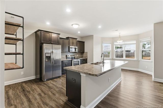 588 Angel Oak Drive, Bunnlevel, NC 28323