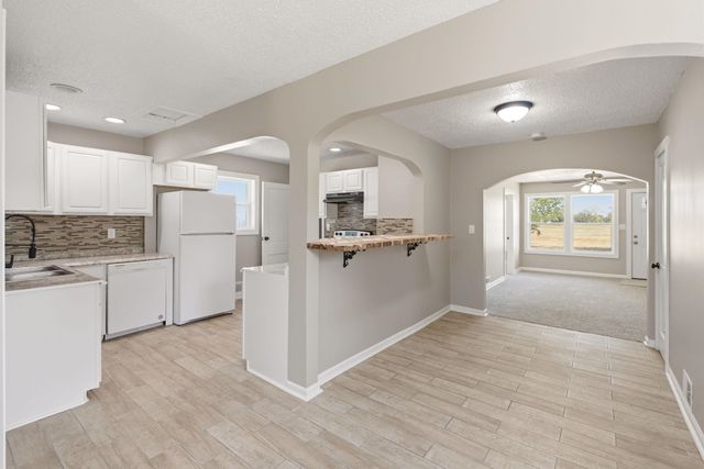 1825 S Elizabeth, Wichita, KS 67213
