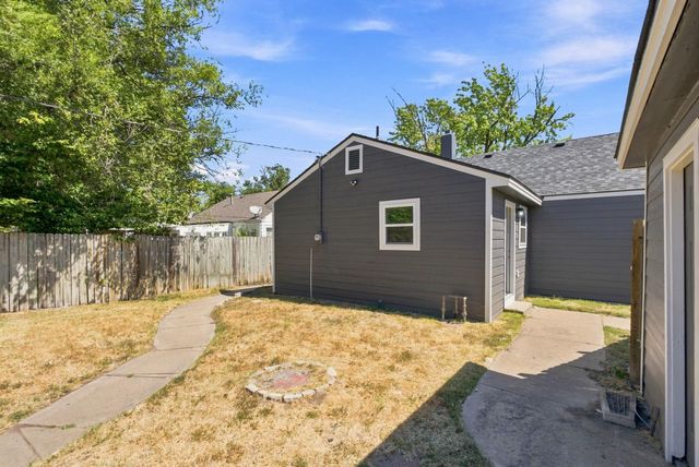 1825 S Elizabeth, Wichita, KS 67213