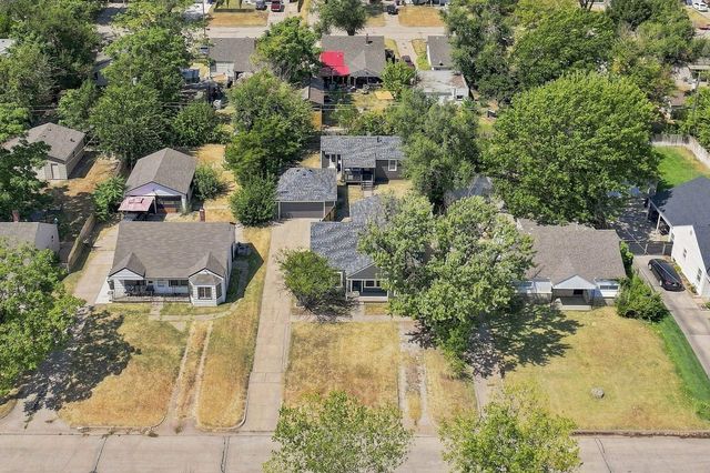 1825 S Elizabeth, Wichita, KS 67213