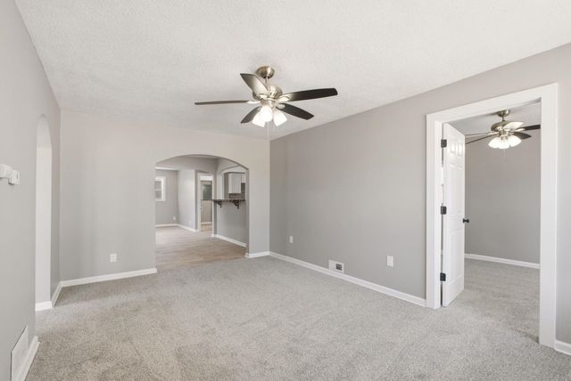 1825 S Elizabeth, Wichita, KS 67213