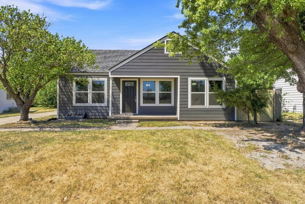 1825 S Elizabeth, Wichita, KS 67213