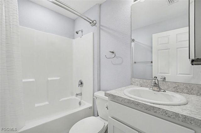 2725 NW 19th PL, Cape Coral, FL 33993