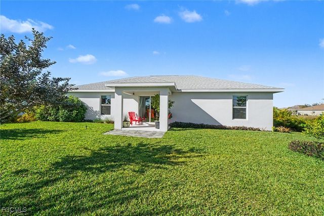 2725 NW 19th PL, Cape Coral, FL 33993