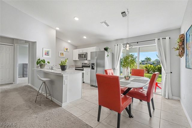 2725 NW 19th PL, Cape Coral, FL 33993