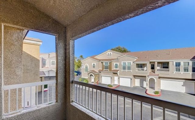 9975 Peace Way 2118, Las Vegas, NV 89147