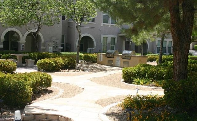 9975 Peace Way 2118, Las Vegas, NV 89147