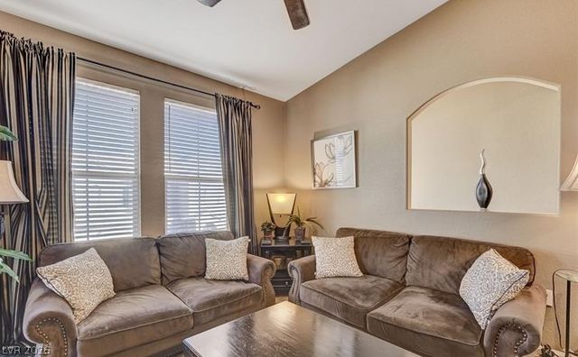 9975 Peace Way 2118, Las Vegas, NV 89147